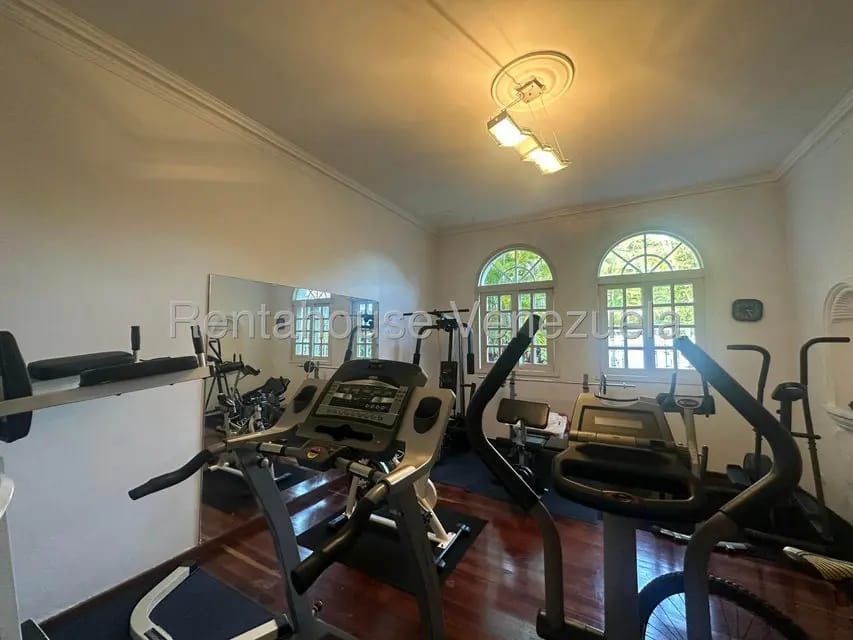 Casa (Multipes Niveles) en Venta en La Lagunita Country Club, Distrito Metropolitano - 21