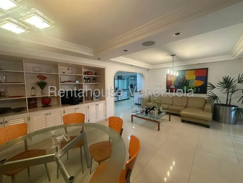 Casa (Multipes Niveles) en Venta en La Lagunita Country Club, Distrito Metropolitano - 37