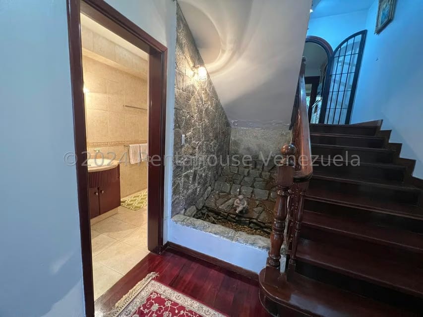 Casa (Duplex) en Alquiler en La Tahona, Distrito Metropolitano - 24