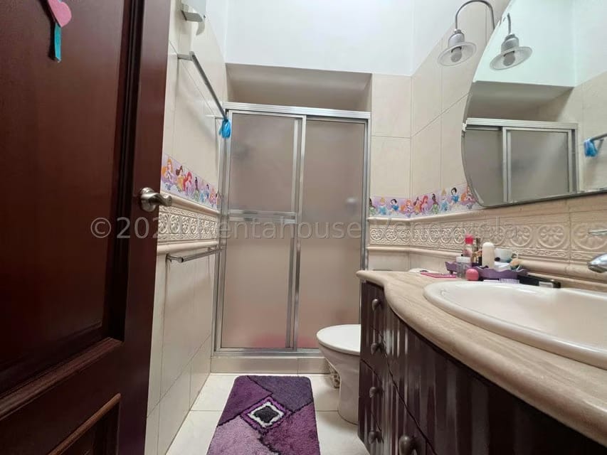 Casa (Duplex) en Alquiler en La Tahona, Distrito Metropolitano - 31