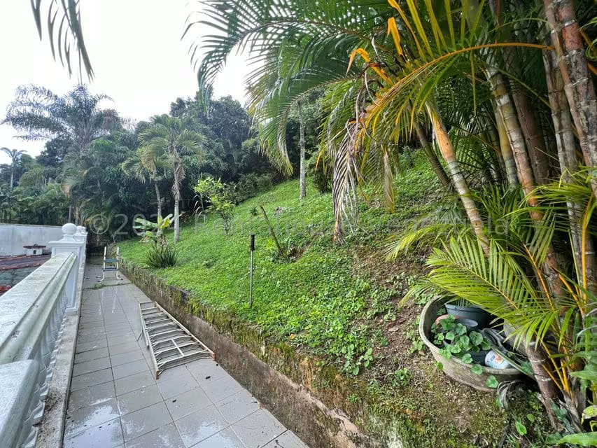 Casa (Duplex) en Alquiler en La Tahona, Distrito Metropolitano - 40