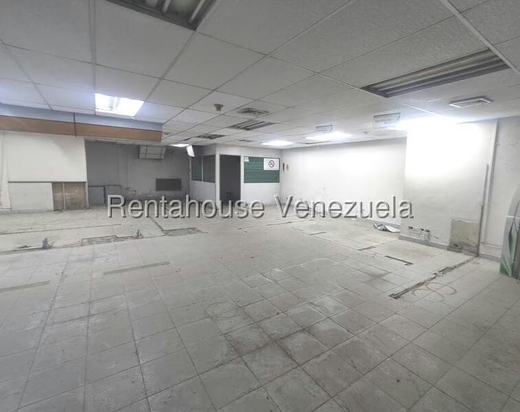Comercial (Local Comercial) en Venta en La Esmeralda, Carabobo - 7