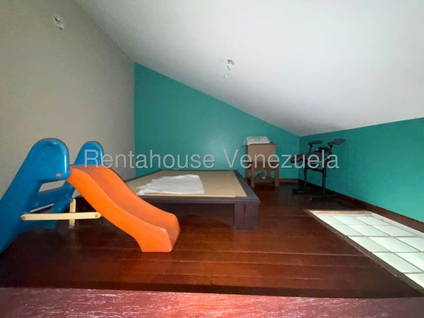 Apartamento (Multiples Niveles) en Venta en La Tahona, Distrito Metropolitano - 33