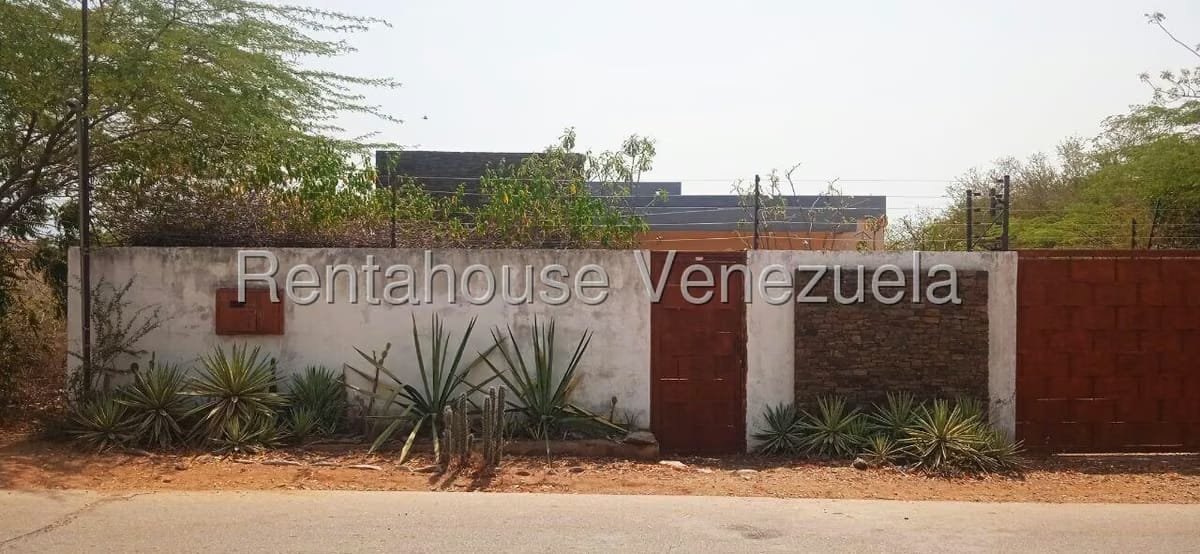 Casa (1 Nivel) en Venta en Guacuco, Nueva Esparta - 2