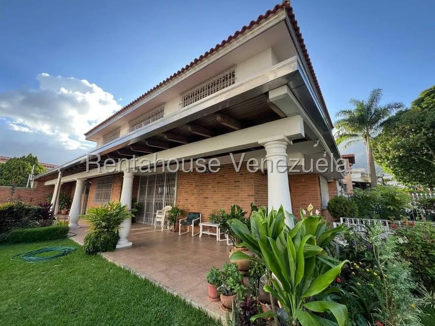 Casa (Multipes Niveles) en Venta en El Marques, Distrito Metropolitano