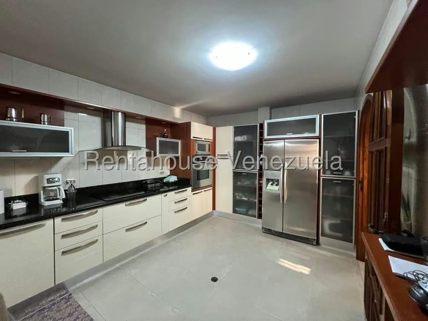 Casa (Multipes Niveles) en Venta en El Marques, Distrito Metropolitano - 2