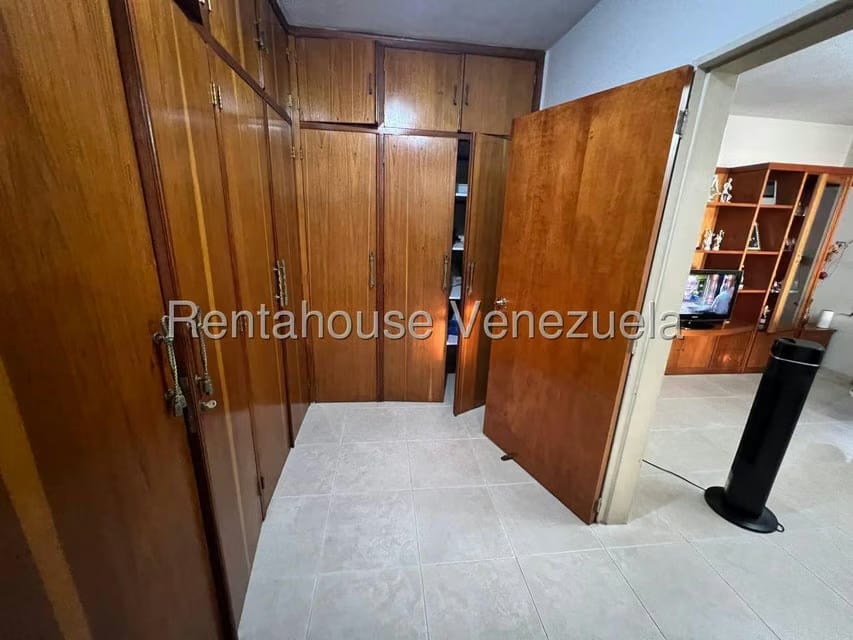 Casa (Multipes Niveles) en Venta en El Marques, Distrito Metropolitano - 16