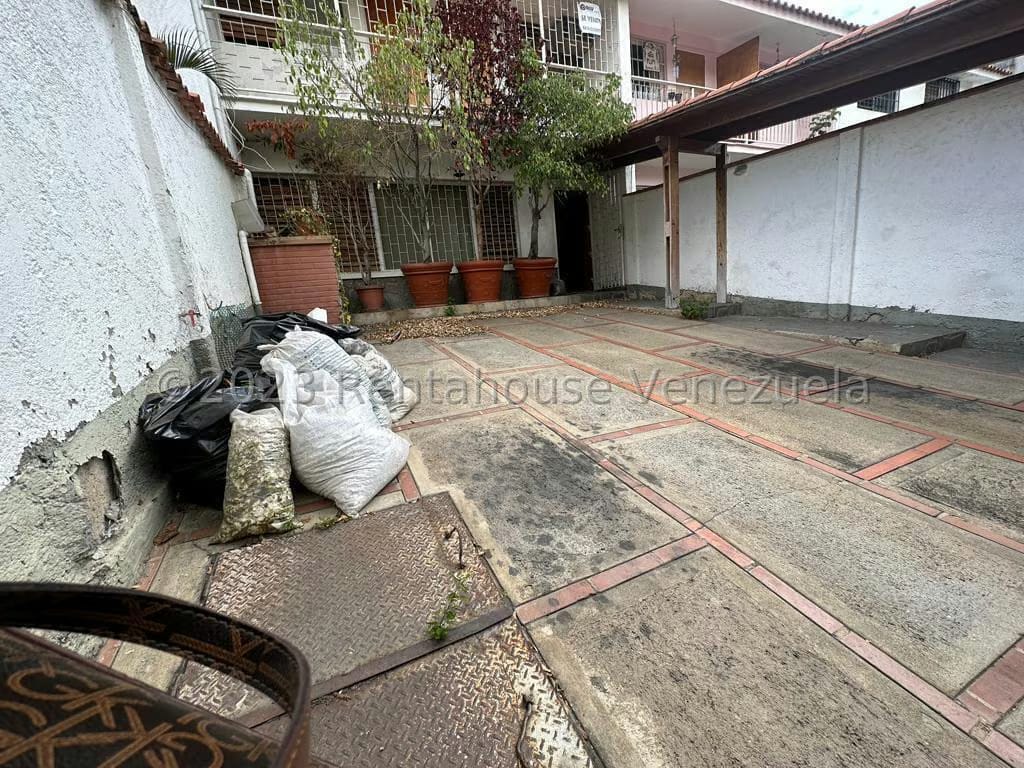 CASA EN VENTA-SELENE MARIN – MLS#23-27605 - 2