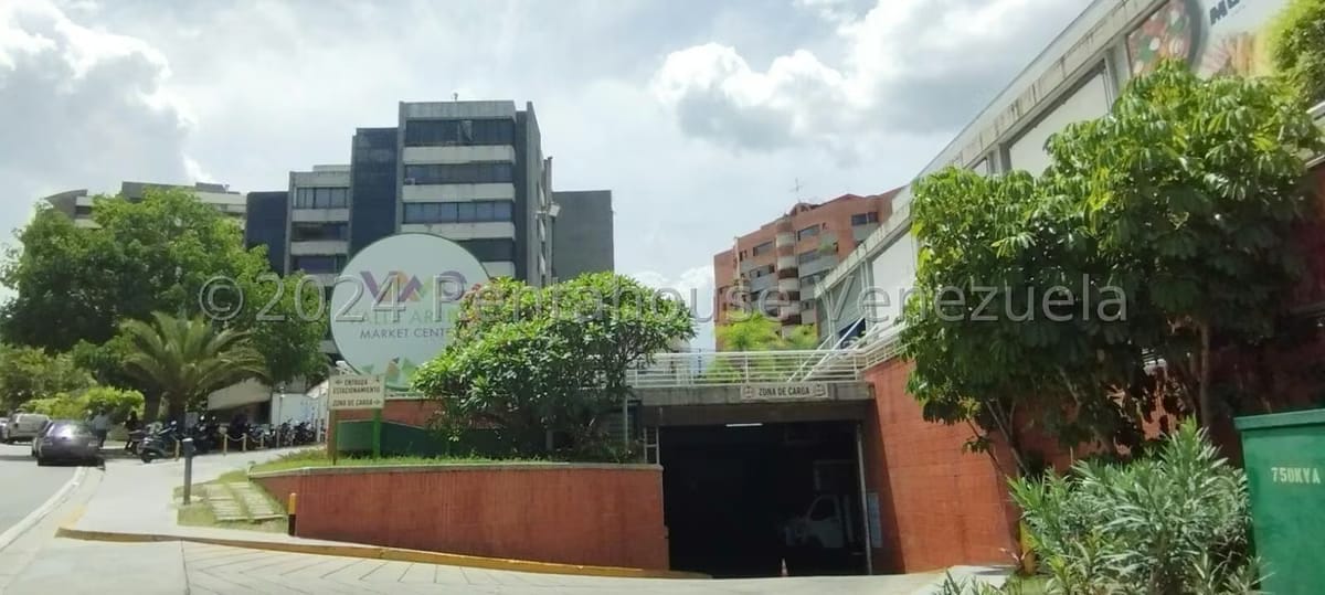 Comercial (Local Comercial) en Alquiler en Colinas de Valle Arriba, Distrito Metropolitano - 9