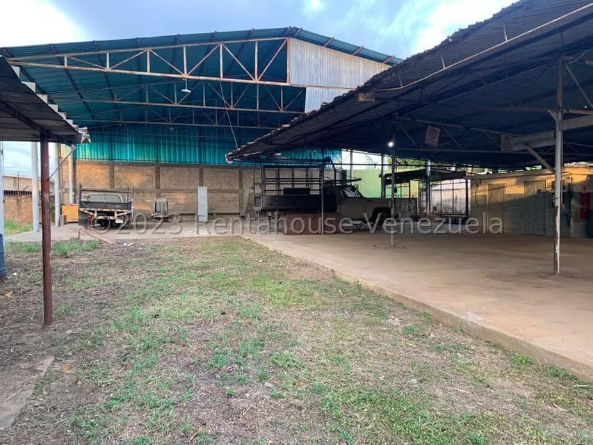 Comercial (Industrial) en Alquiler en Calle 43, Zulia - 2
