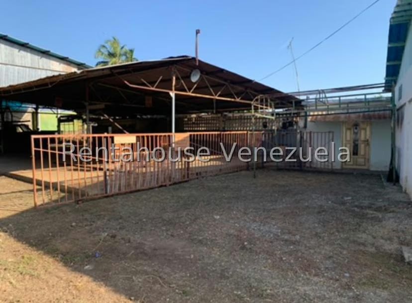 Comercial (Industrial) en Alquiler en Calle 43, Zulia - 21