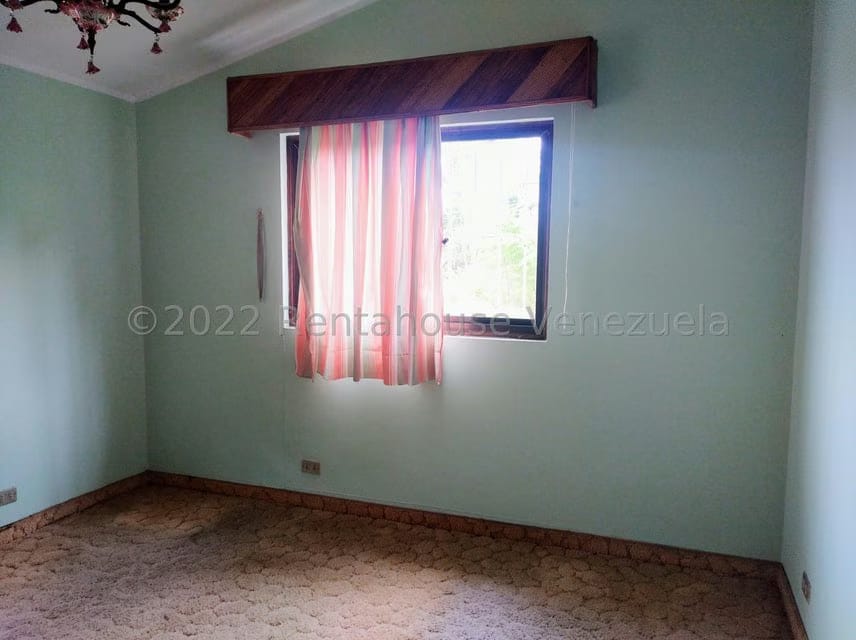Casa (Duplex) en Venta en Oripoto, Distrito Metropolitano - 17
