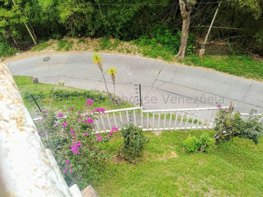 Casa (Duplex) en Venta en Oripoto, Distrito Metropolitano - 26