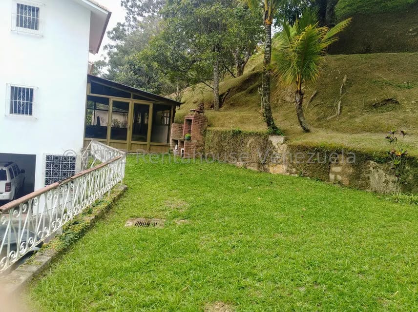 Casa (Duplex) en Venta en Oripoto, Distrito Metropolitano - 32