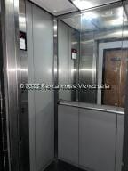 Comercial (Local Comercial) en Venta en San Bernardino, Distrito Metropolitano - 3
