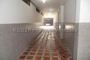 Comercial (Local Comercial) en Alquiler en Guarenas, Miranda - 3