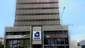 Comercial (Oficina) en Venta en Avenida Bella Vista, Zulia