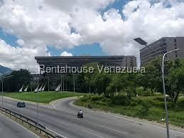Comercial (Oficina) en Alquiler en Chuao, Distrito Metropolitano