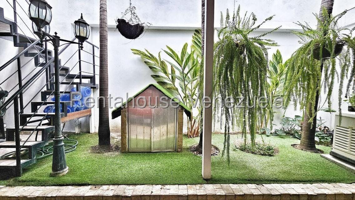 Casa (Multipes Niveles) en Venta en El Paraiso, Distrito Metropolitano - 35