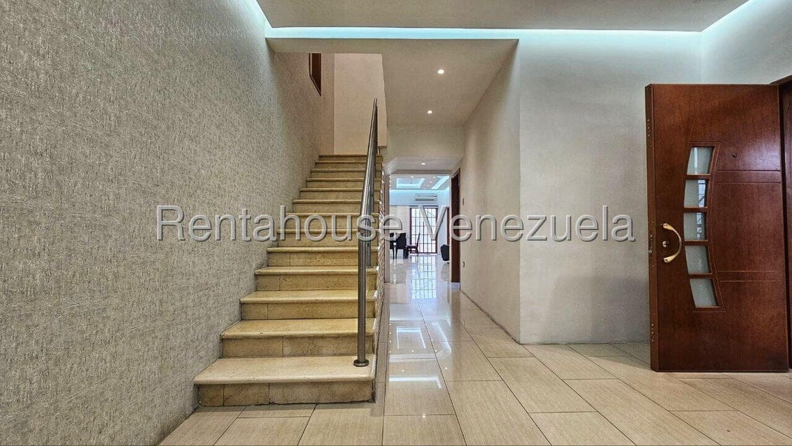 Casa (Multipes Niveles) en Venta en El Paraiso, Distrito Metropolitano - 4