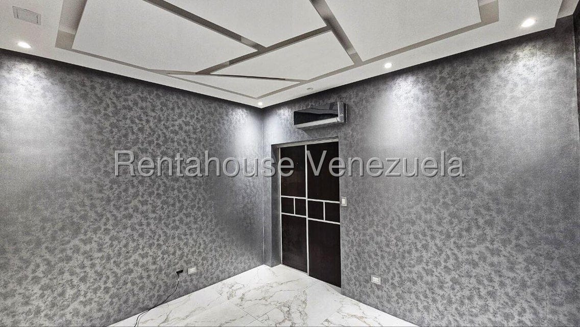 Casa (Multipes Niveles) en Venta en El Paraiso, Distrito Metropolitano - 15