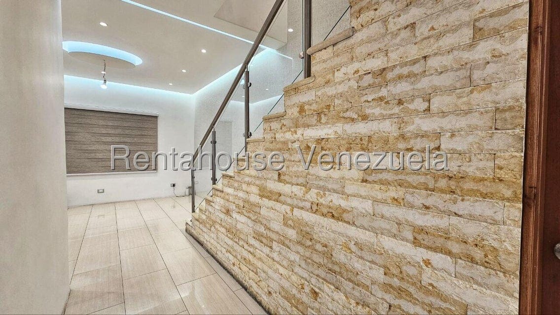Casa (Multipes Niveles) en Venta en El Paraiso, Distrito Metropolitano - 5