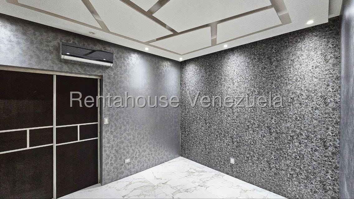 Casa (Multipes Niveles) en Venta en El Paraiso, Distrito Metropolitano - 16