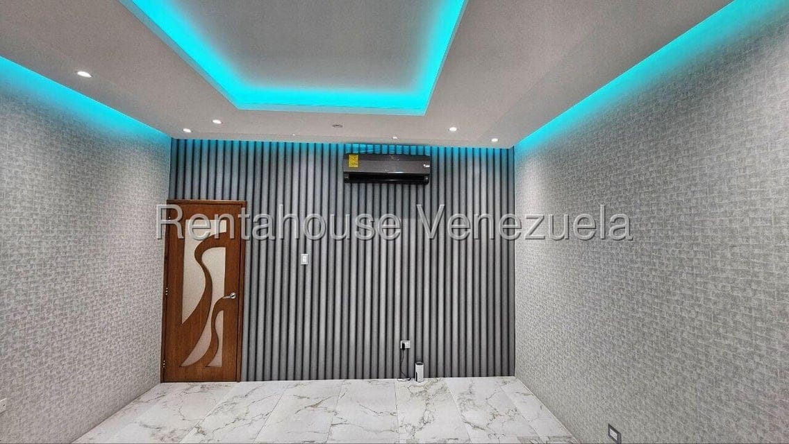 Casa (Multipes Niveles) en Venta en El Paraiso, Distrito Metropolitano - 19