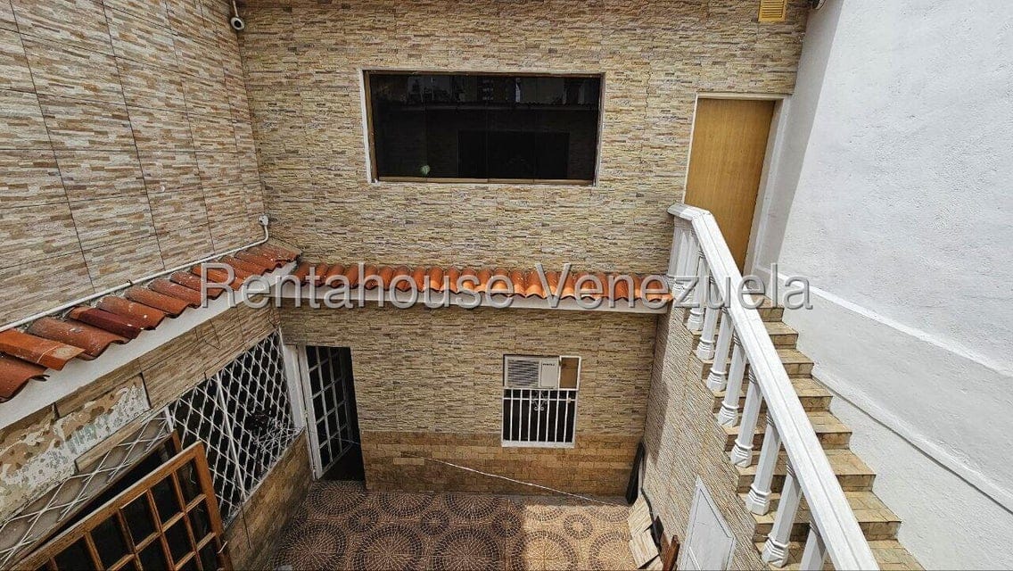 Casa (Multipes Niveles) en Venta en El Paraiso, Distrito Metropolitano - 32