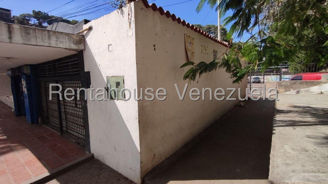 Comercial (Local Comercial) en Venta en Petare, Distrito Metropolitano - 10