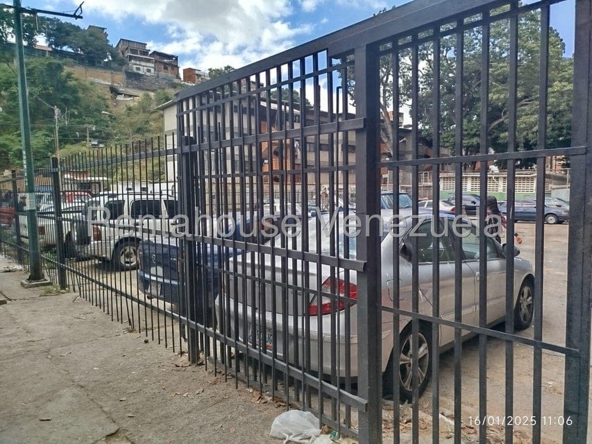 Comercial (Local Comercial) en Venta en Petare, Distrito Metropolitano - 14