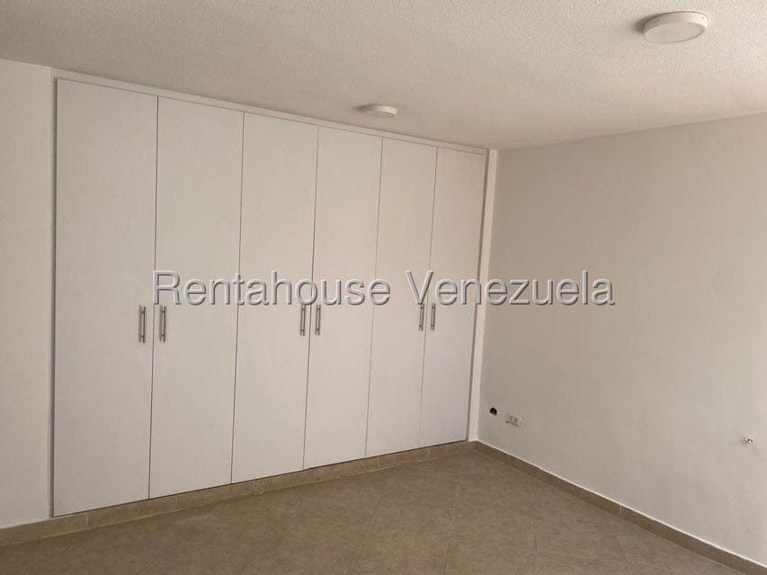 Anexo (1 Nivel) en Alquiler en Macaracuay, Distrito Metropolitano - 10