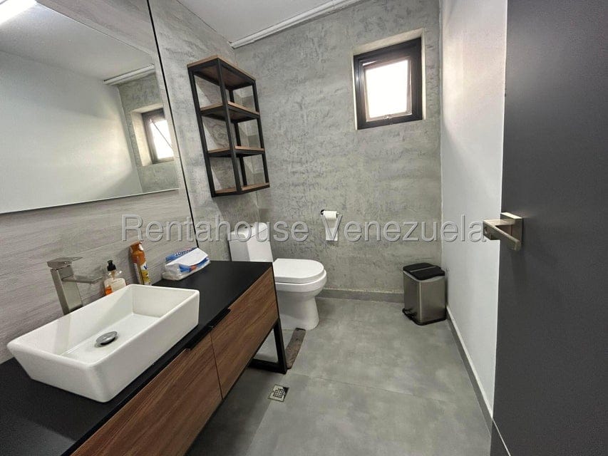 Comercial (Oficina) en Alquiler en Colinas de Bello Monte, Distrito Metropolitano - 12