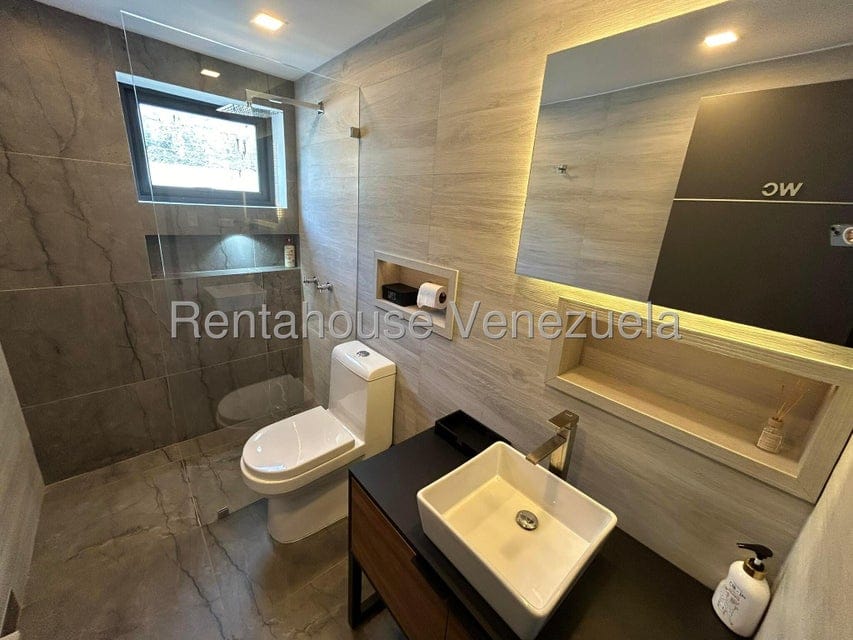 Comercial (Oficina) en Alquiler en Colinas de Bello Monte, Distrito Metropolitano - 34