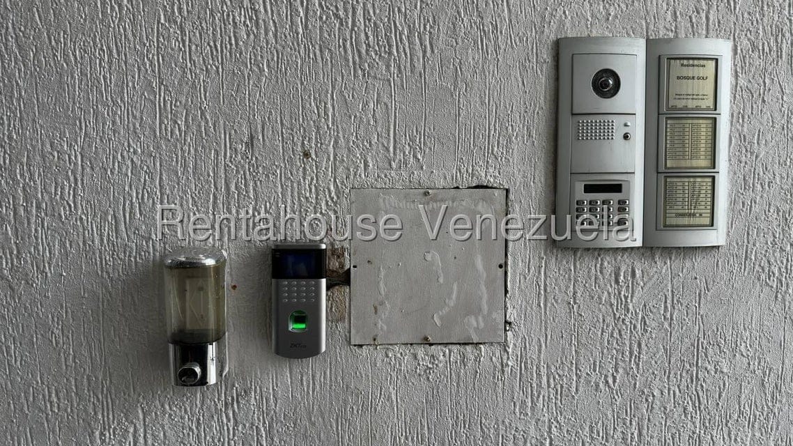 Apartamento (1 Nivel) en Venta en Bosques de la Lagunita, Distrito Metropolitano - 32