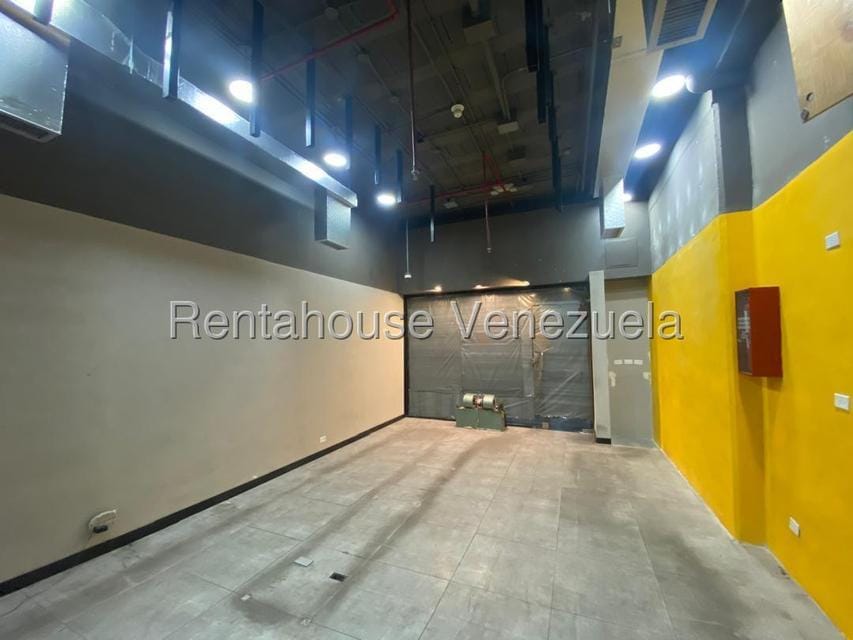 Comercial (Local Comercial) en Alquiler en La Castellana, Distrito Metropolitano - 7