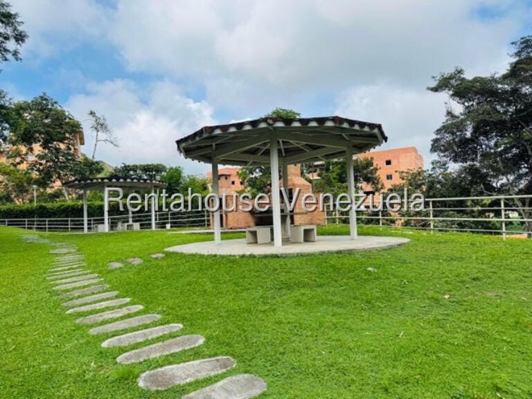 Apartamento (1 Nivel) en Alquiler en Parque Caiza, Distrito Metropolitano - 15