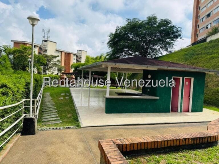 Apartamento (1 Nivel) en Alquiler en Parque Caiza, Distrito Metropolitano - 16