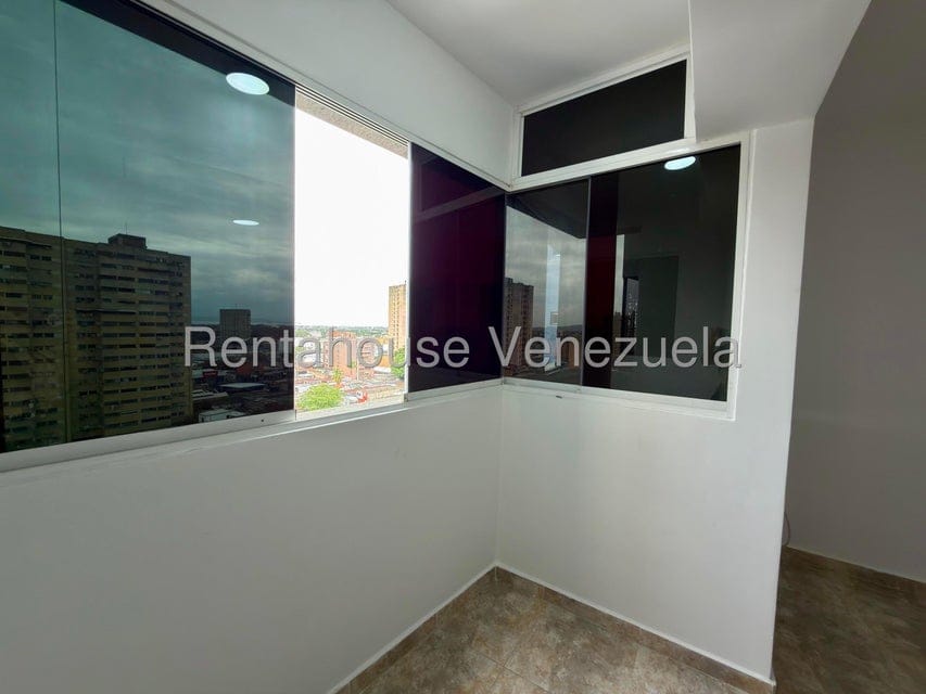 Apartamento (1 Nivel) en Venta en Zona Centro, Aragua - 16