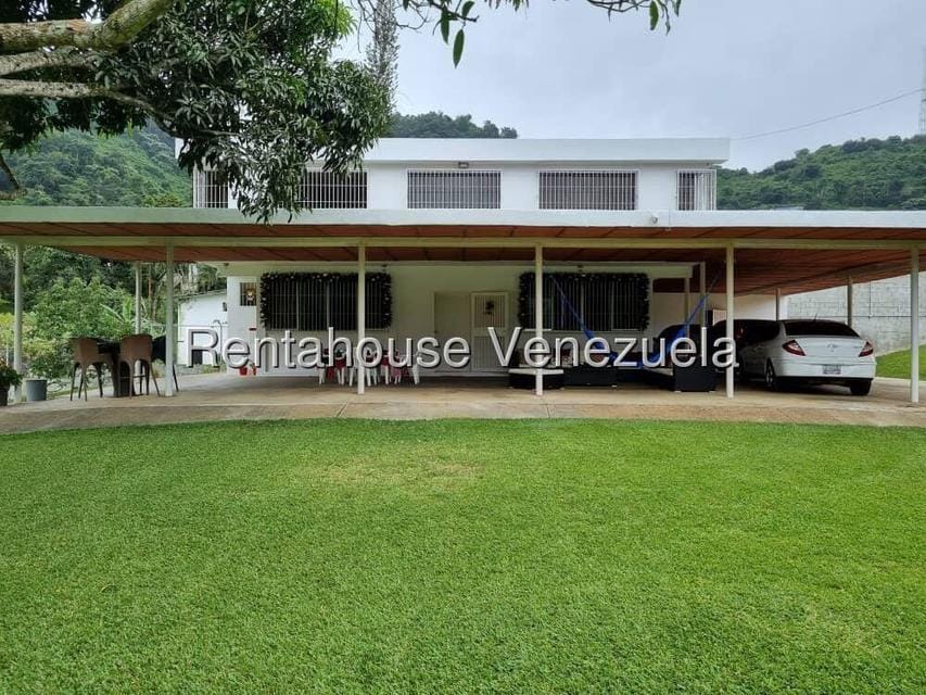 Casa (Casas de Campo) en Venta en El Bucare, Miranda