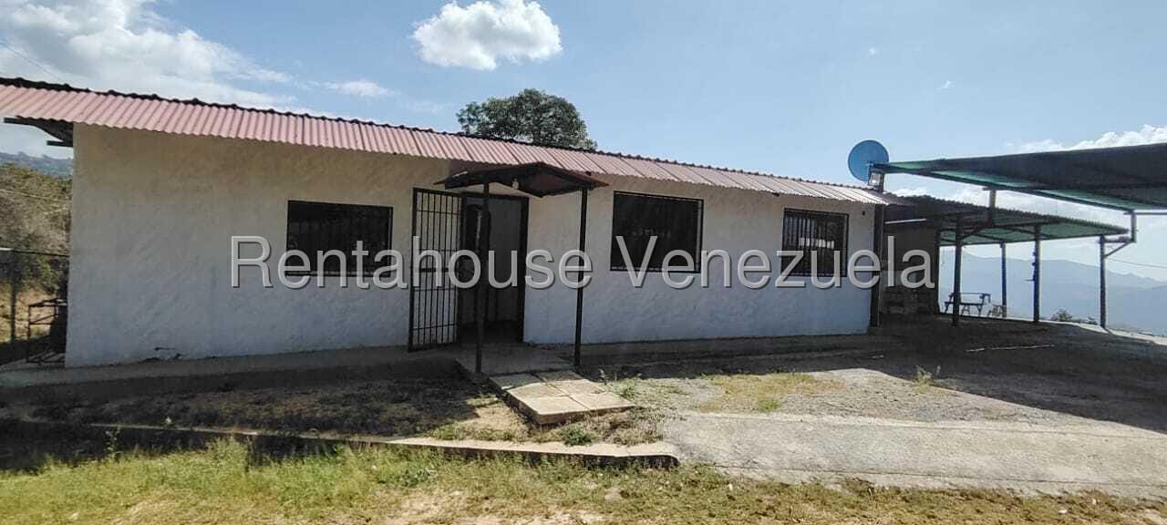 Terreno (Finca) en Venta en Parcelamiento Cortada del guayabo, Miranda