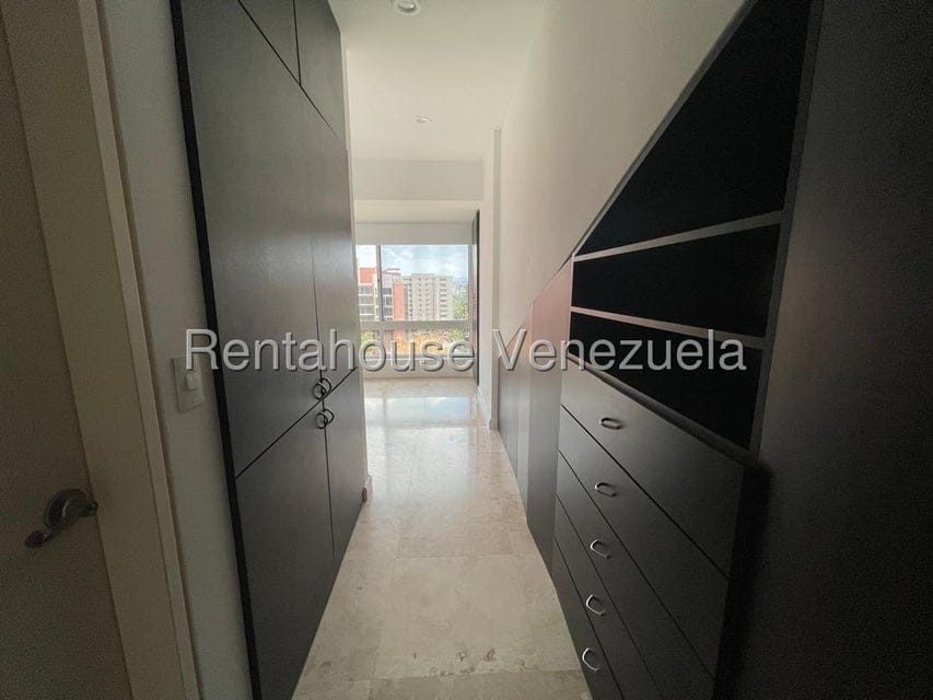 Apartamento (Duplex) en Alquiler en El Rosal, Distrito Metropolitano - 30
