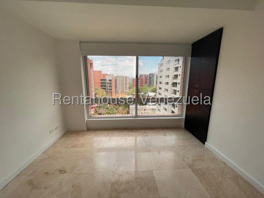 Apartamento (Duplex) en Alquiler en El Rosal, Distrito Metropolitano - 34