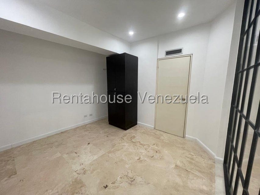 Apartamento (Duplex) en Alquiler en El Rosal, Distrito Metropolitano - 44