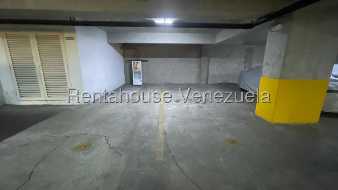 Apartamento (Duplex) en Alquiler en El Rosal, Distrito Metropolitano - 56
