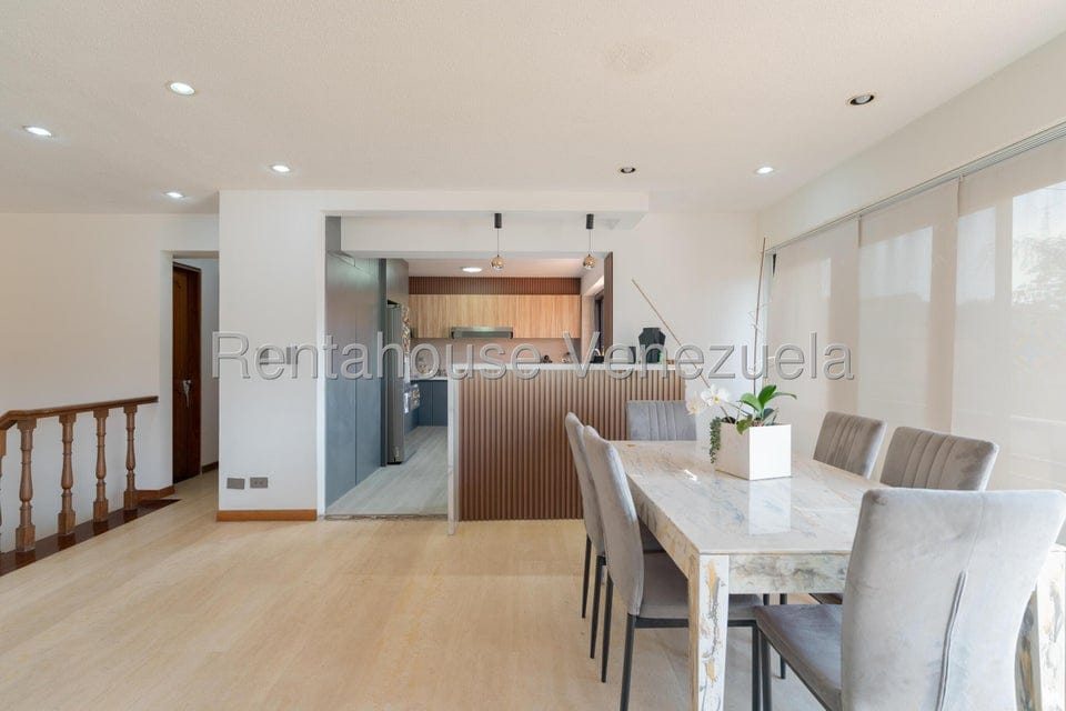 Townhouse (Multiples Niveles) en Venta en Lomas de La Trinidad, Distrito Metropolitano - 14