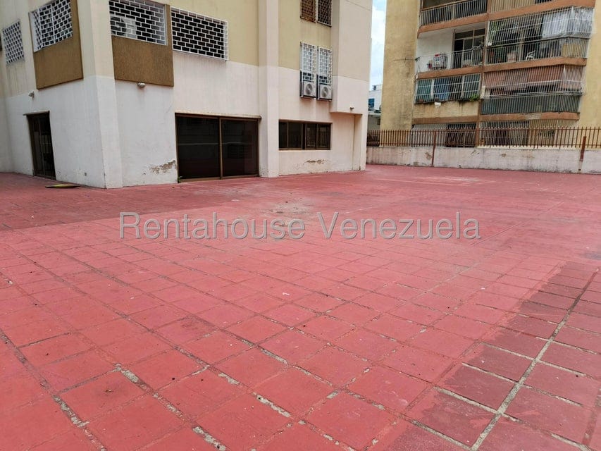 Apartamento (1 Nivel) en Venta en Los Palos Grandes, Distrito Metropolitano - 37