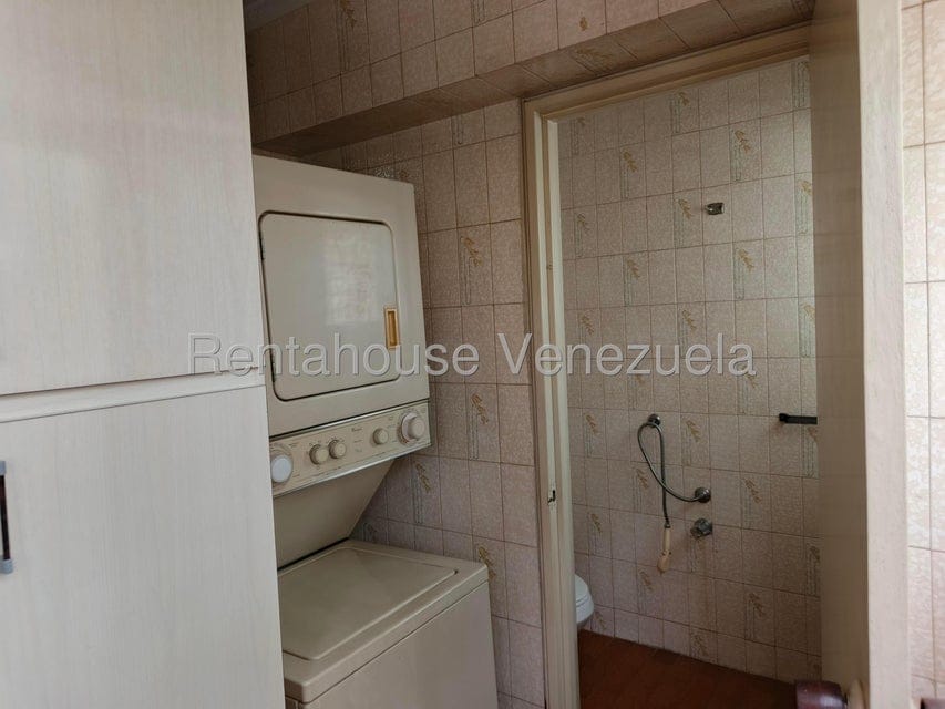 Apartamento (1 Nivel) en Venta en Los Palos Grandes, Distrito Metropolitano - 29