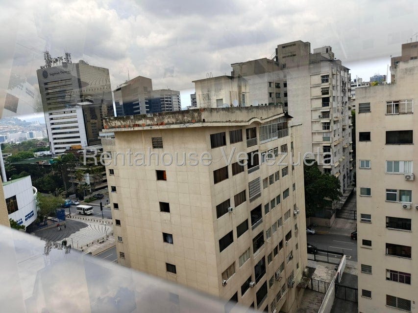 Apartamento (1 Nivel) en Venta en Los Palos Grandes, Distrito Metropolitano - 26