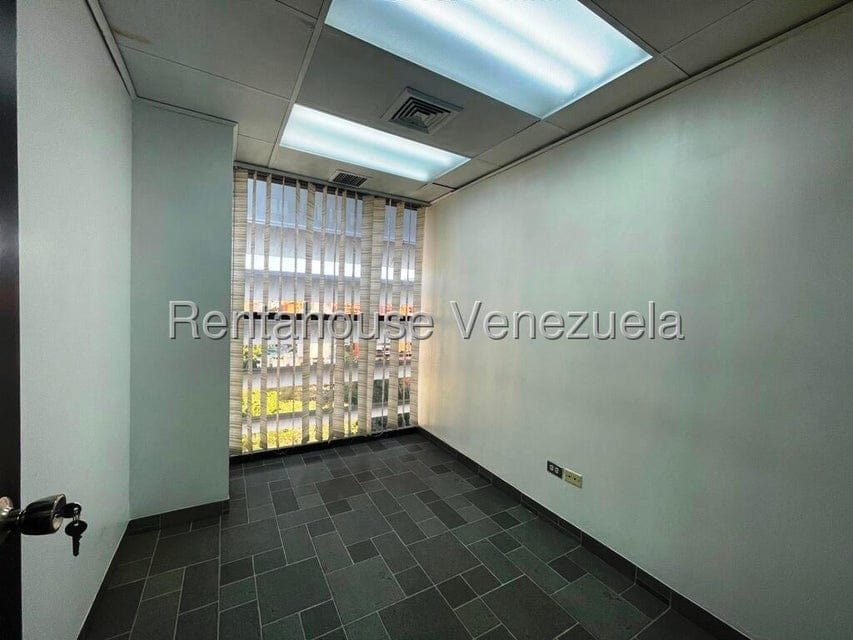 Comercial (Oficina) en Venta en Los Samanes, Distrito Metropolitano - 10